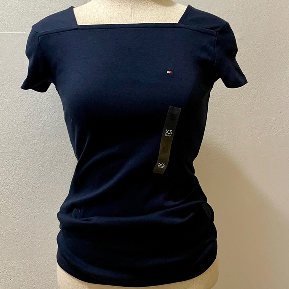 Tommy Hilfiger Tops - Tommy Hilfiger Women’s Short Sleeve Tabitha Square Neck Tee - Navy Extra Small 💖